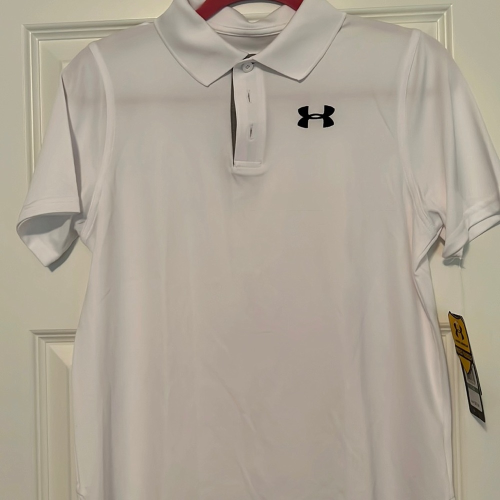 Under Armour Boy’s Large T-shirt